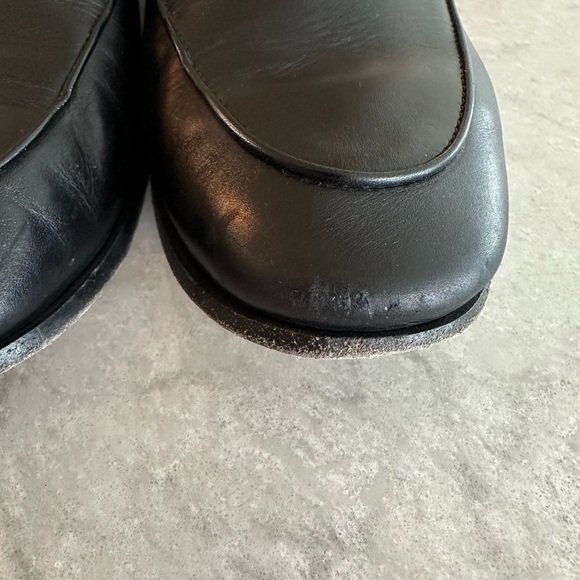 Gucci Women’s Jordaan Black Leather Loafers - Picture 11 of 13